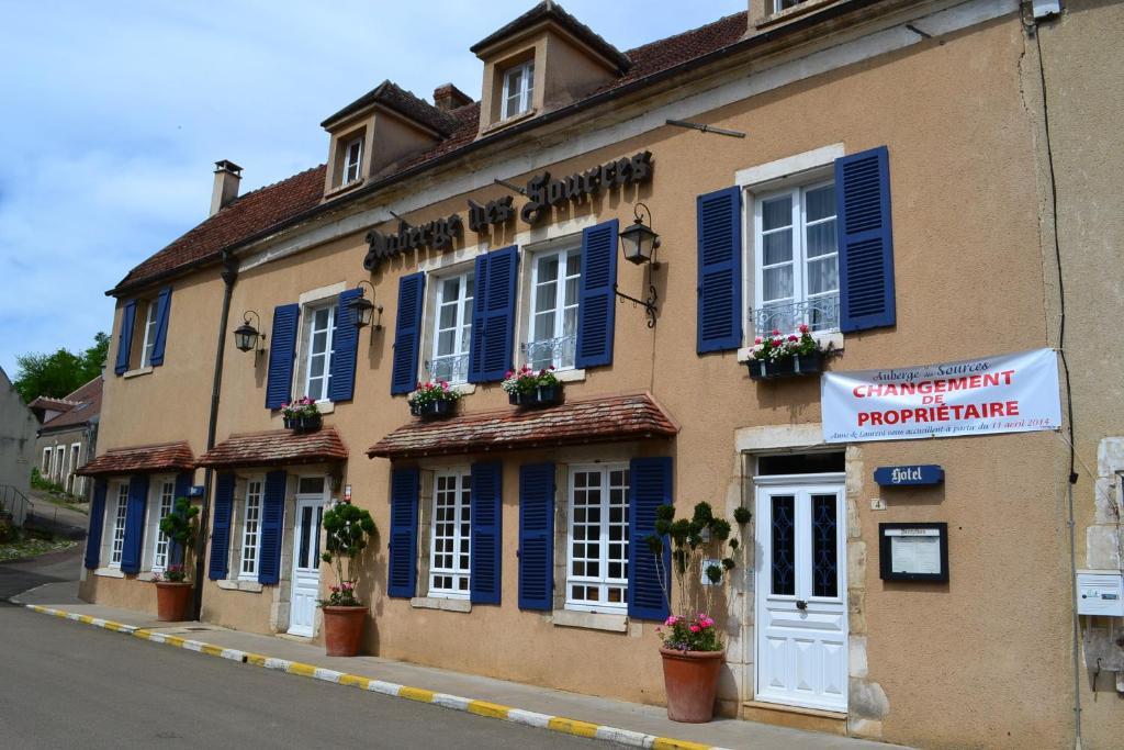 L'Auberge Des Sources Druyes-les-Belles-Fontaines Esterno foto