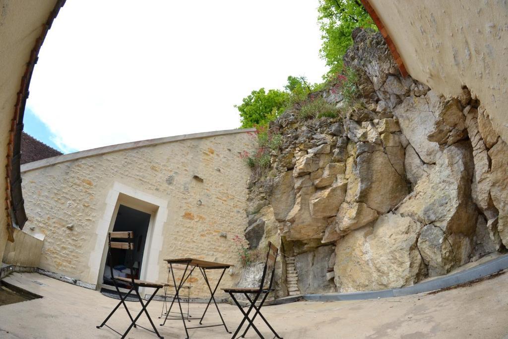 L'Auberge Des Sources Druyes-les-Belles-Fontaines Esterno foto