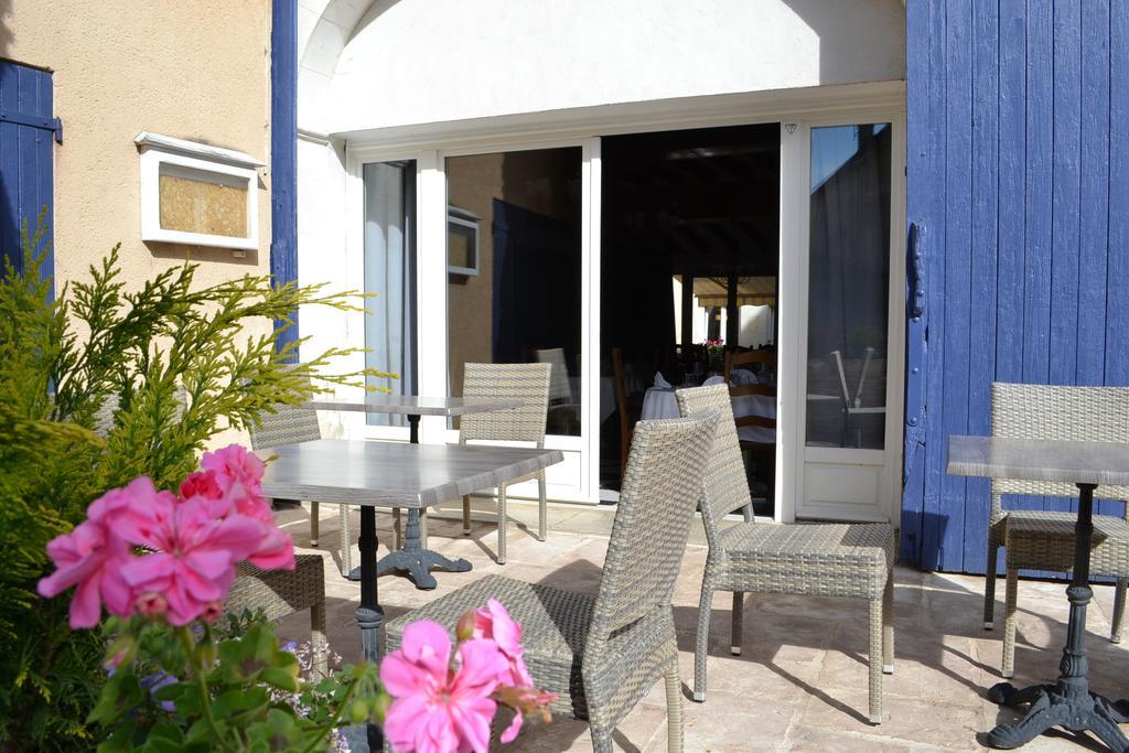 L'Auberge Des Sources Druyes-les-Belles-Fontaines Esterno foto